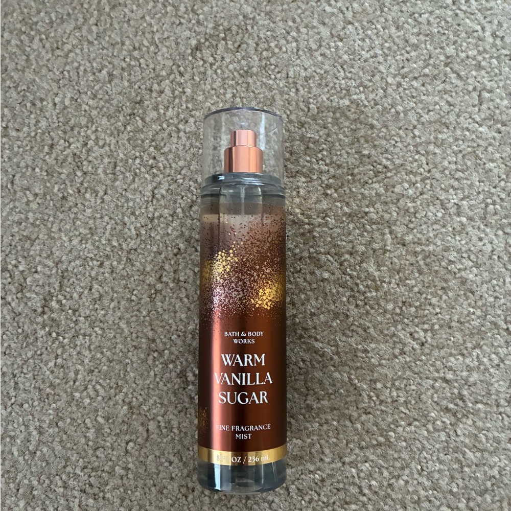 Bath & Body Works Warm Vanilla Sugar Mist with Copper and Gold Accents